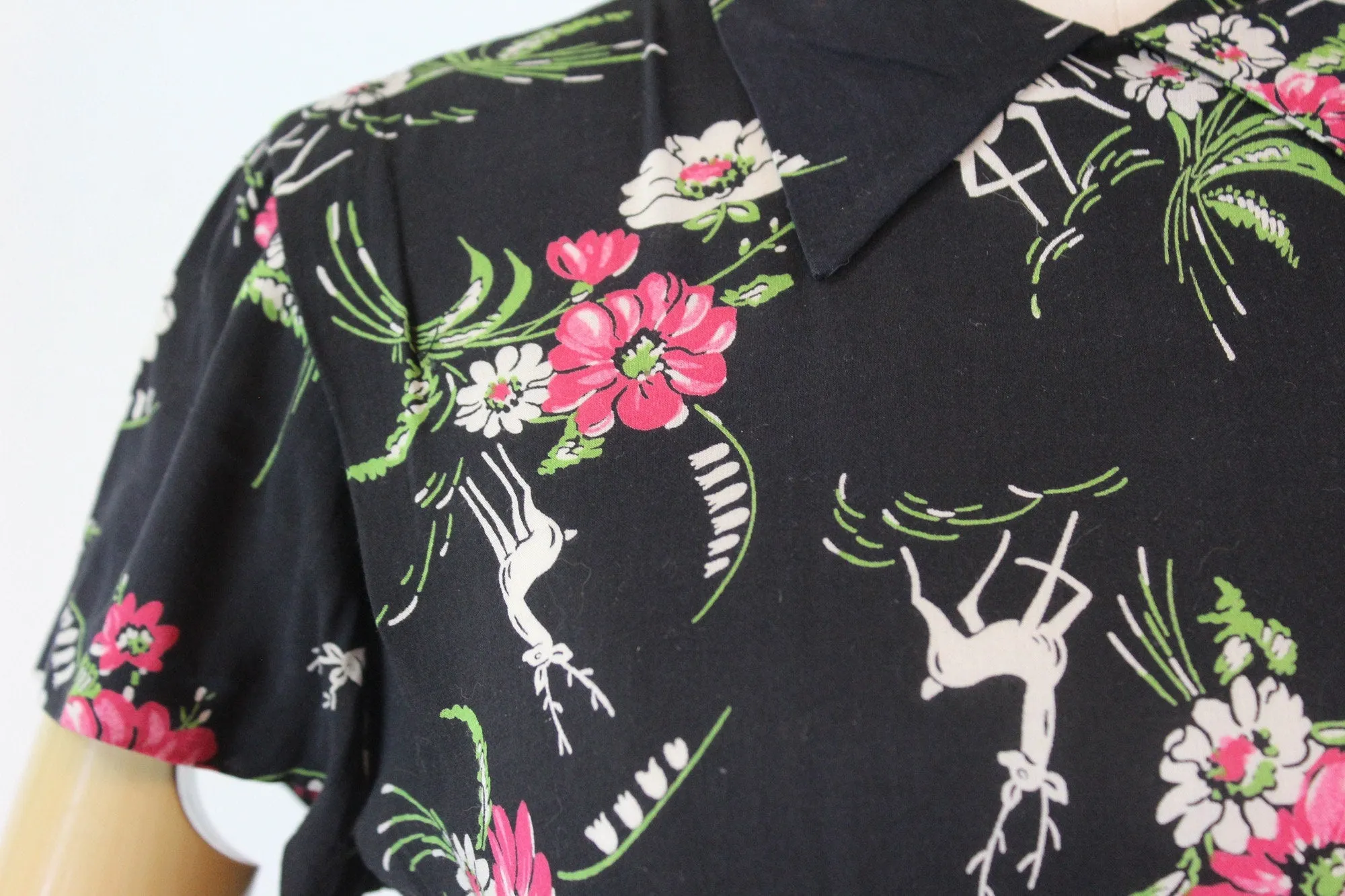 1940s DEER PRINT novelty rayon print dress xs | new spring summer