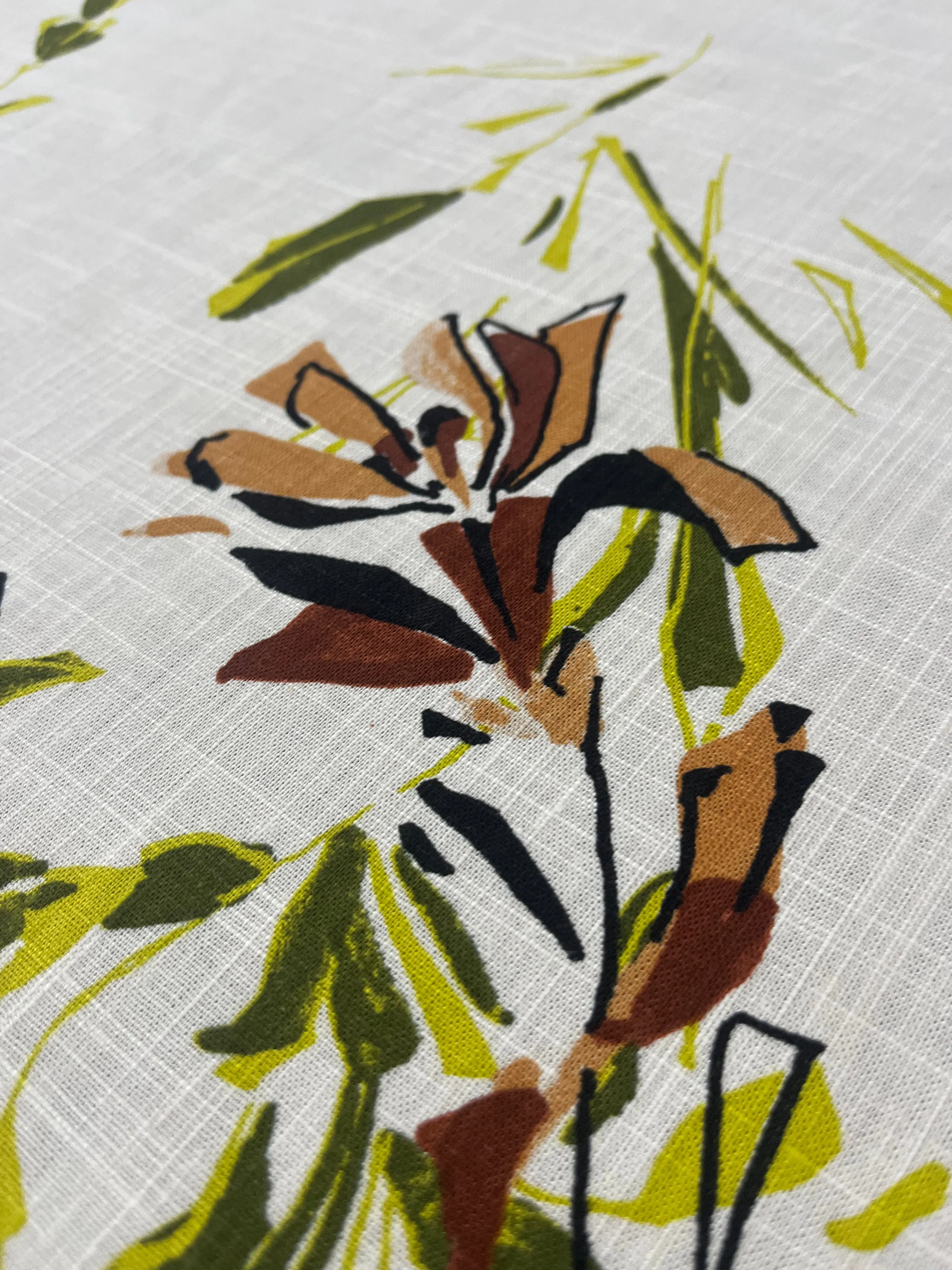 B01 viscose linen khaky/green flowers