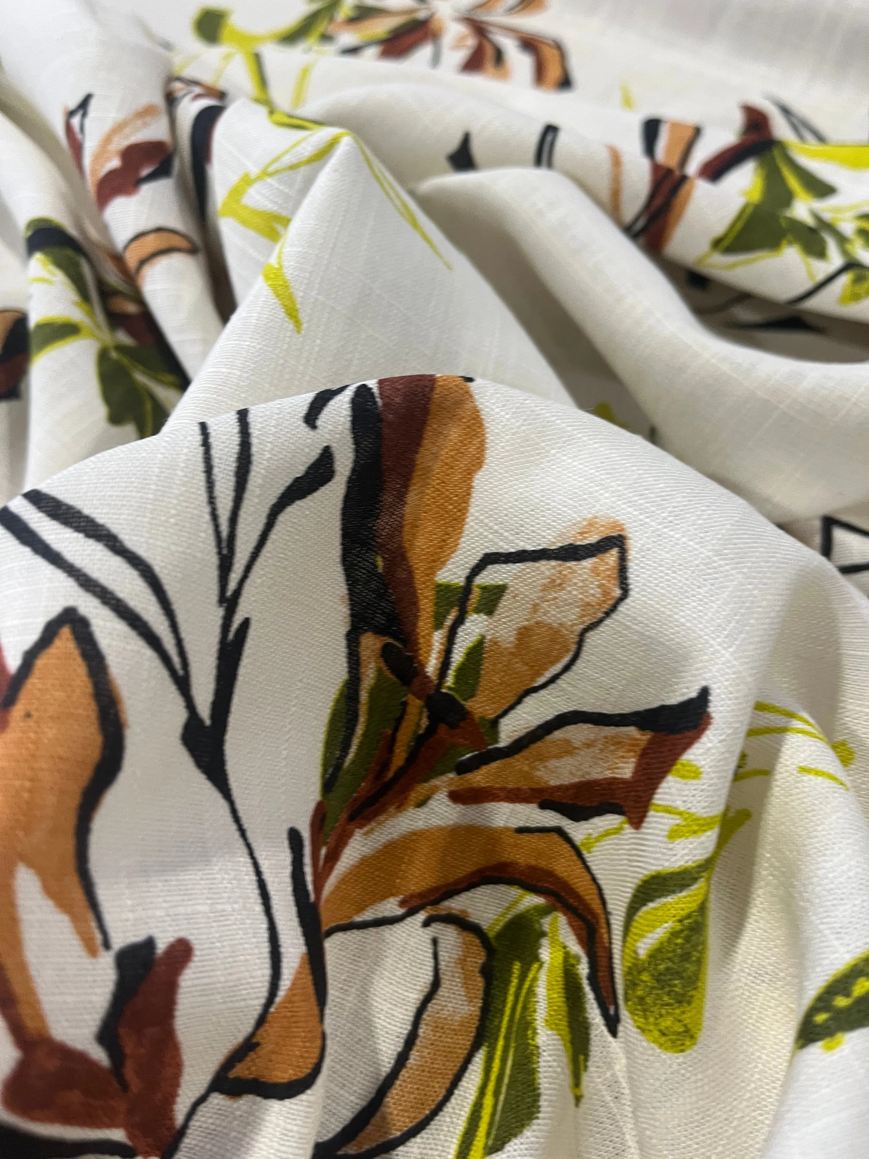 B01 viscose linen khaky/green flowers