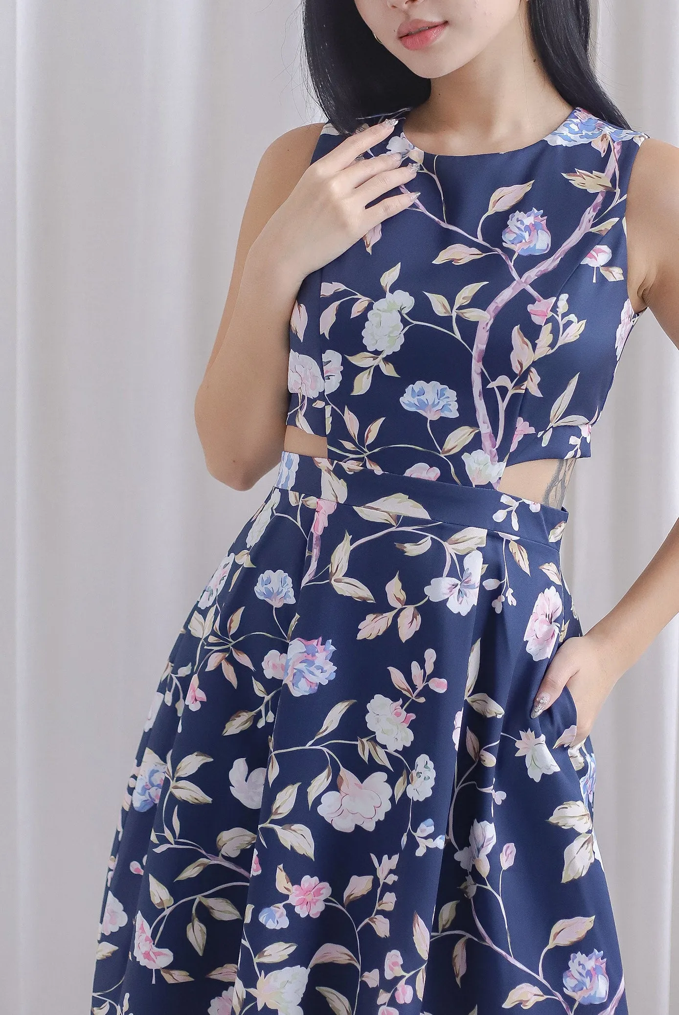 Bobbi Cut Out Waist Obi Sash Dress In Navy Blue
