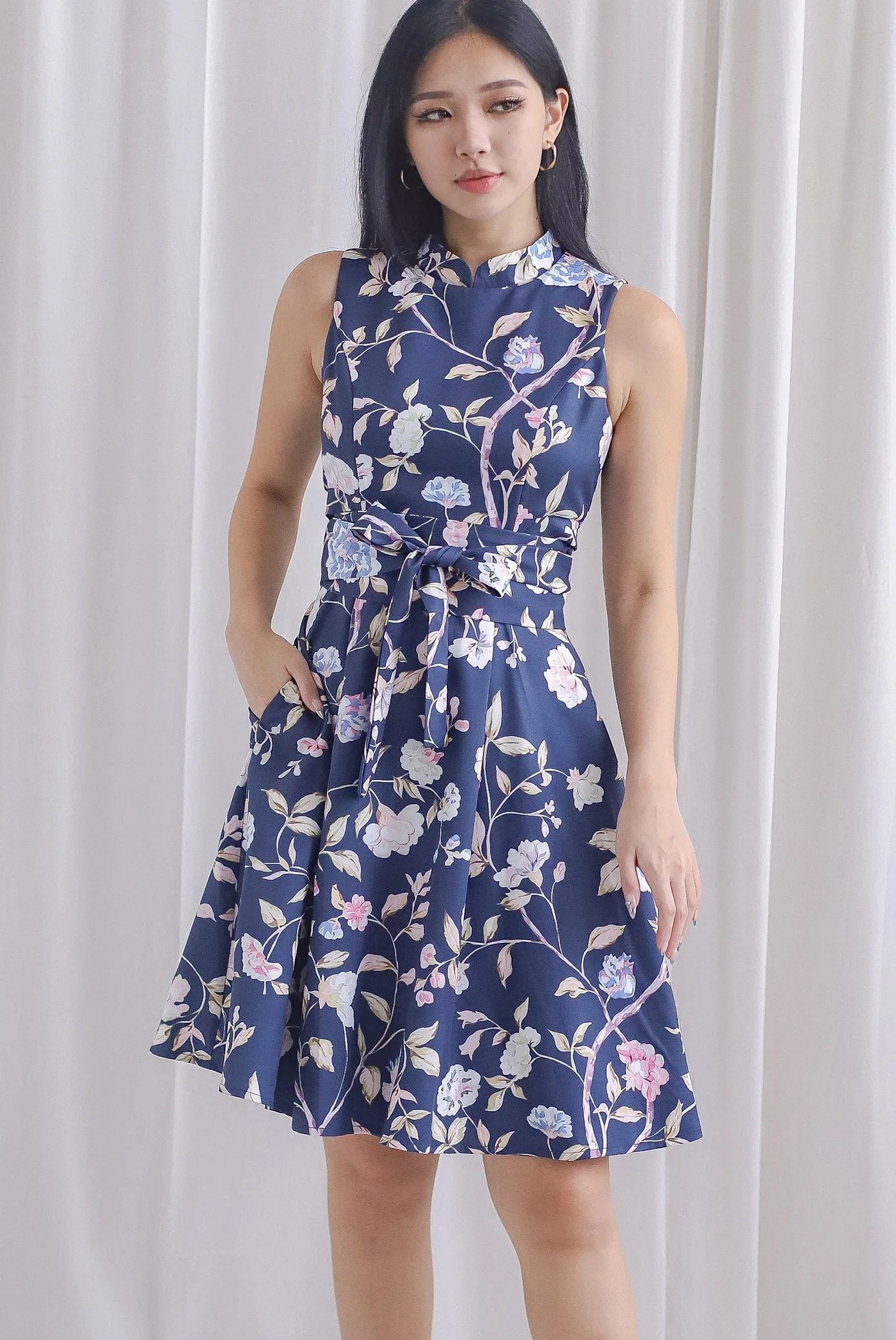 Bobbi Cut Out Waist Obi Sash Dress In Navy Blue