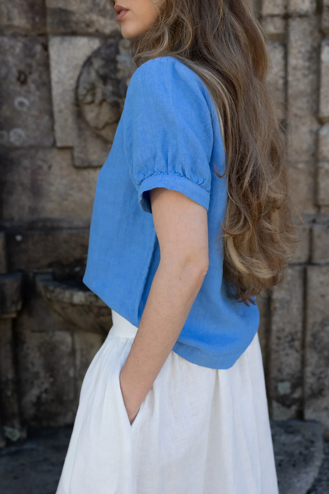 Clara - Linen Blouse in Azure