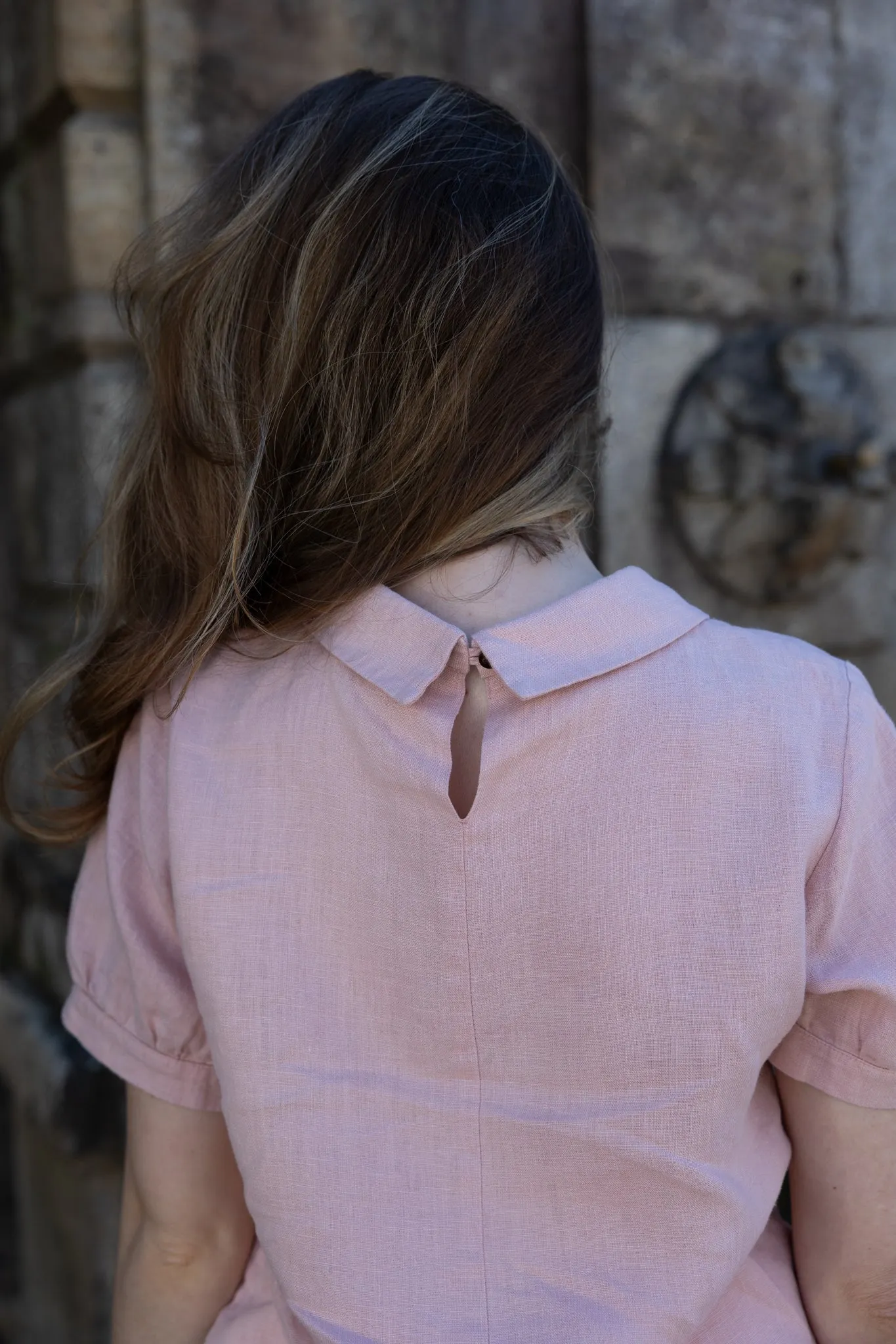 Clara - Linen Blouse in Misty Pink