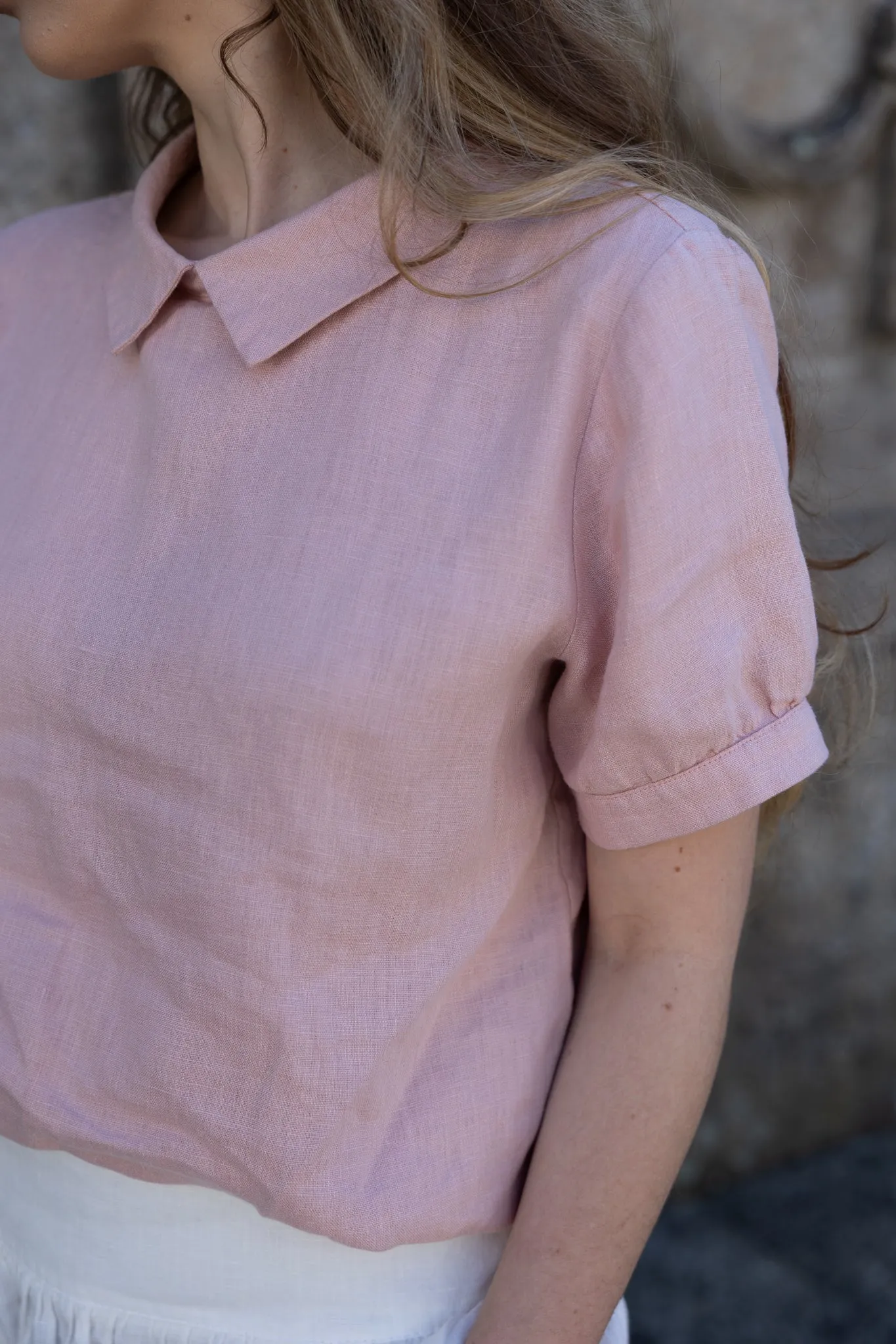 Clara - Linen Blouse in Misty Pink