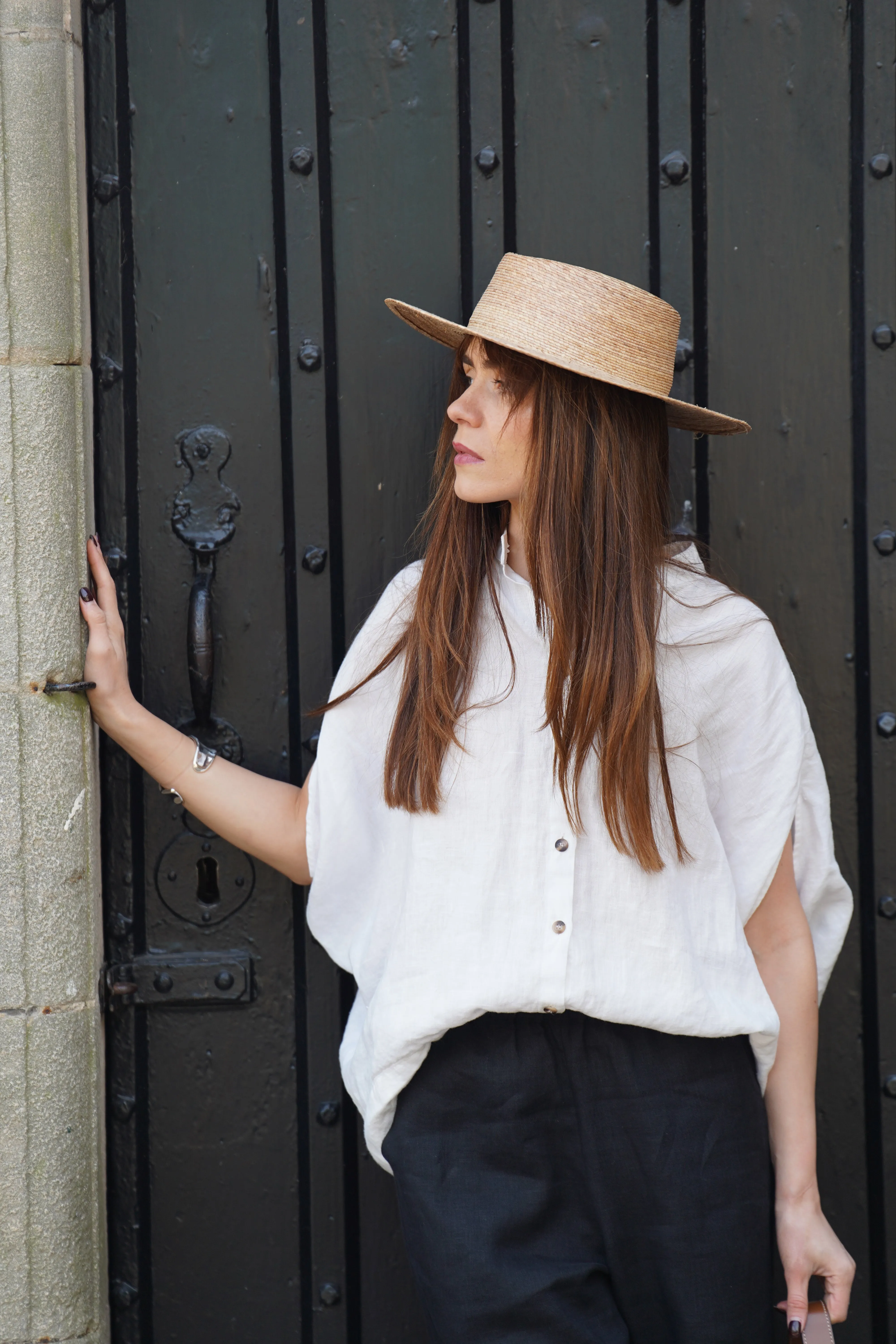 Dalia - Linen Shirt in White