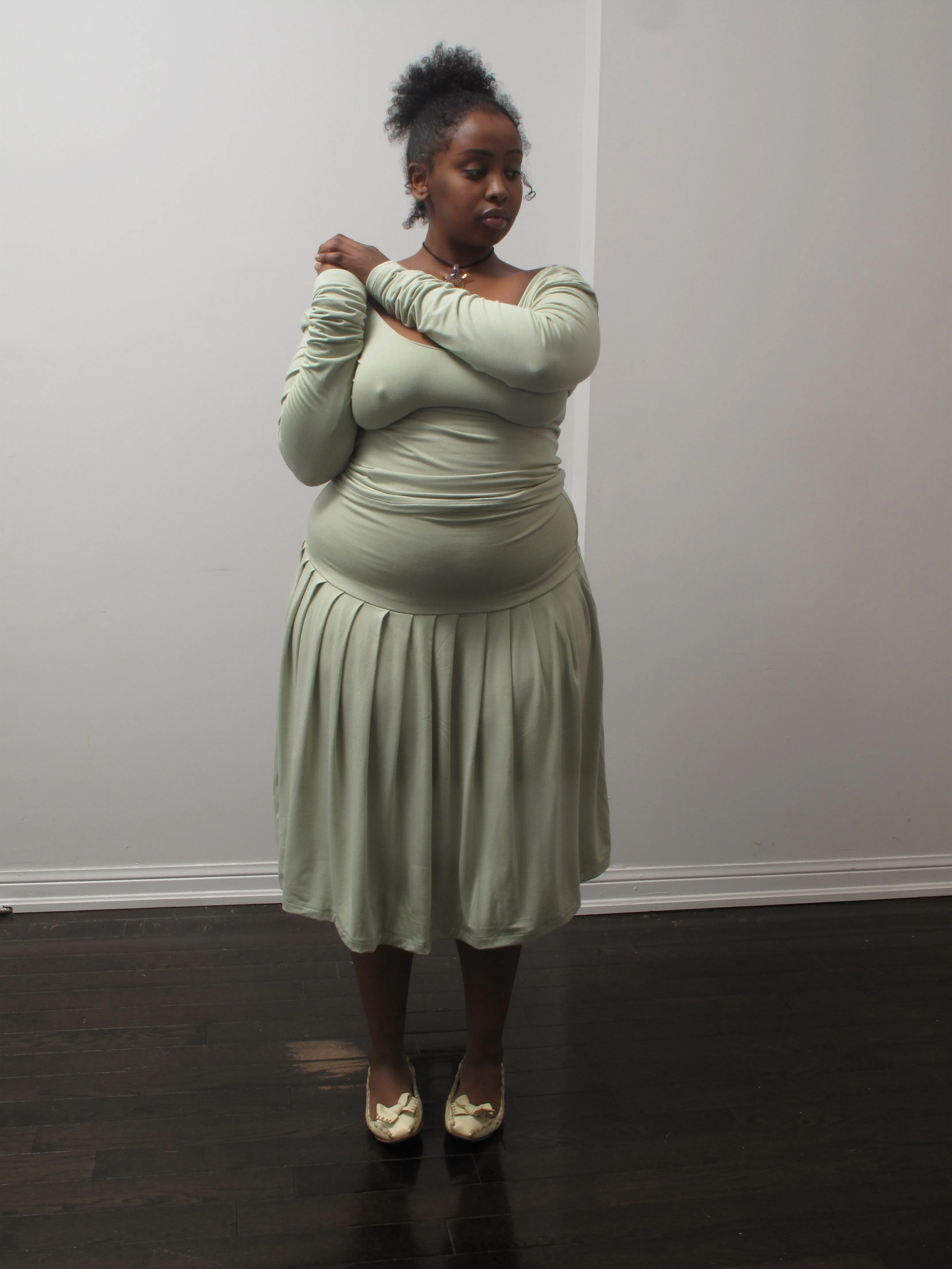dance pleated midi skirt / earth tones