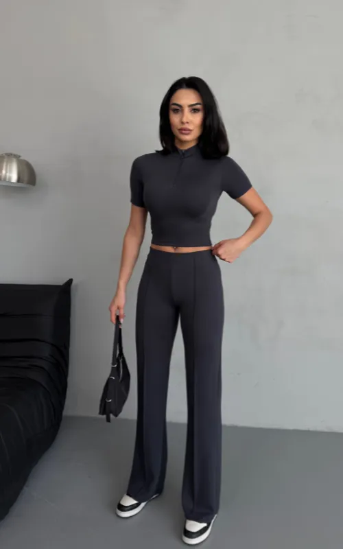 Degree Pants
