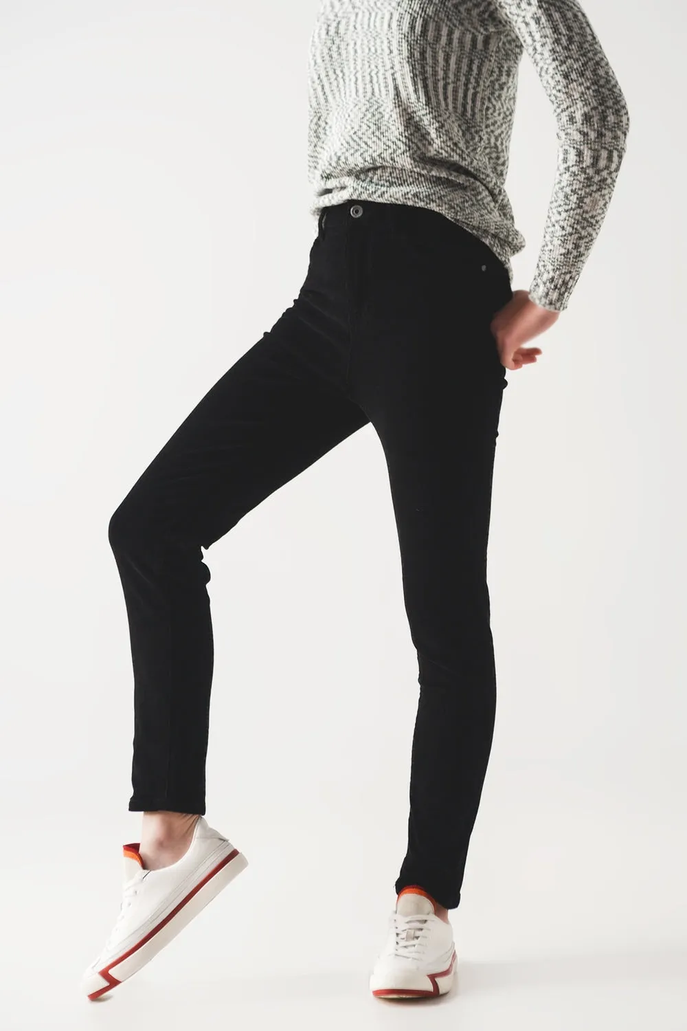 Elastic Cotton skinny cord pants in black