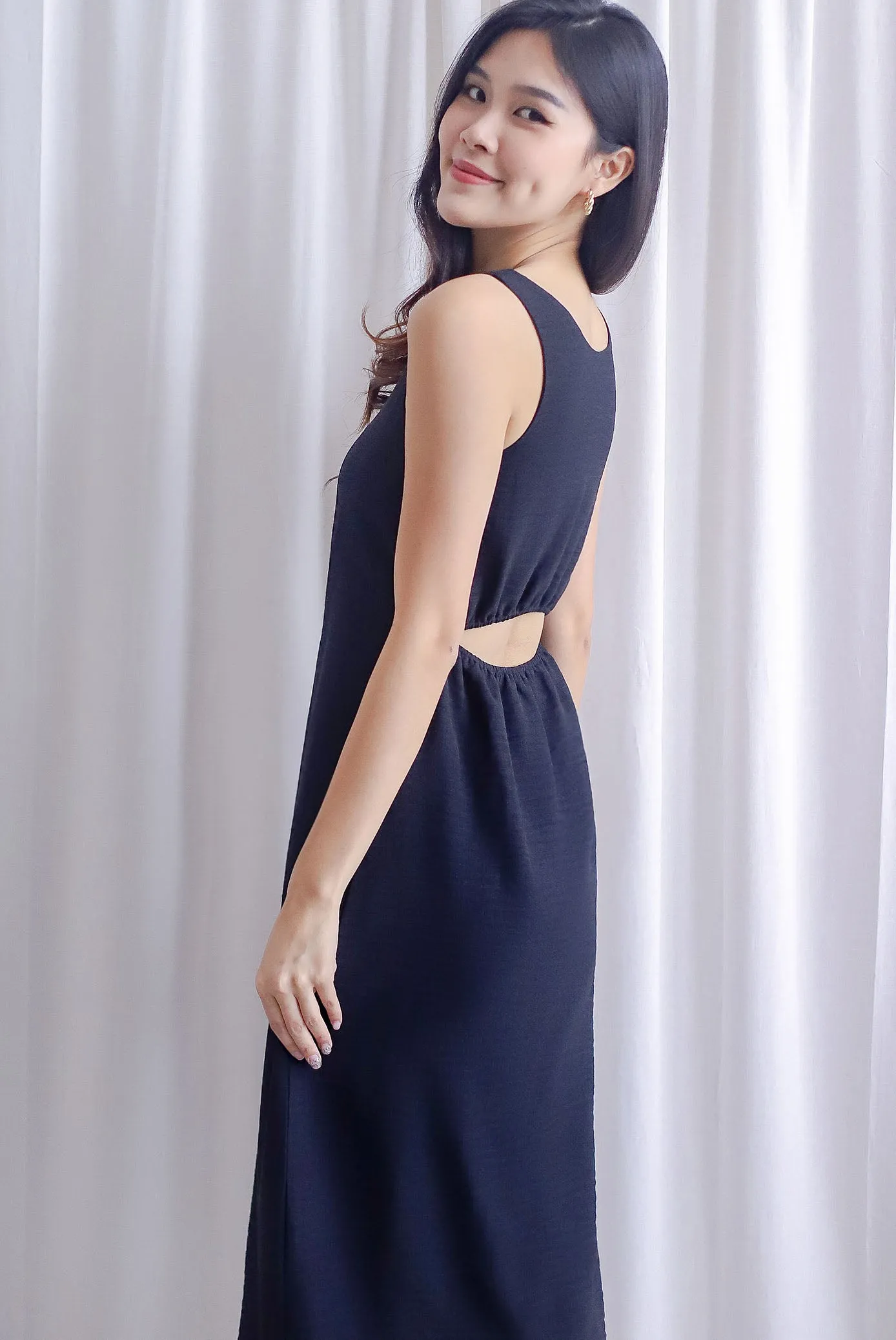 Fern Sleeveless Cut Out Back Maxi Dress In Black