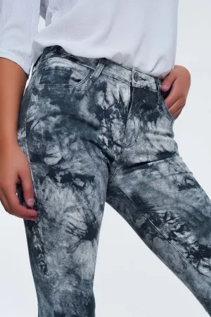 Gray tinted slim pants