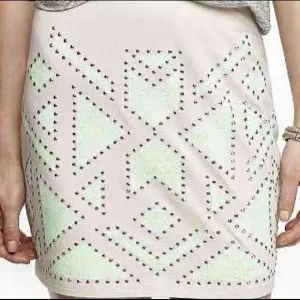 ✨HP✨Express Rhinestone Aztec Print Mini Skirt✨