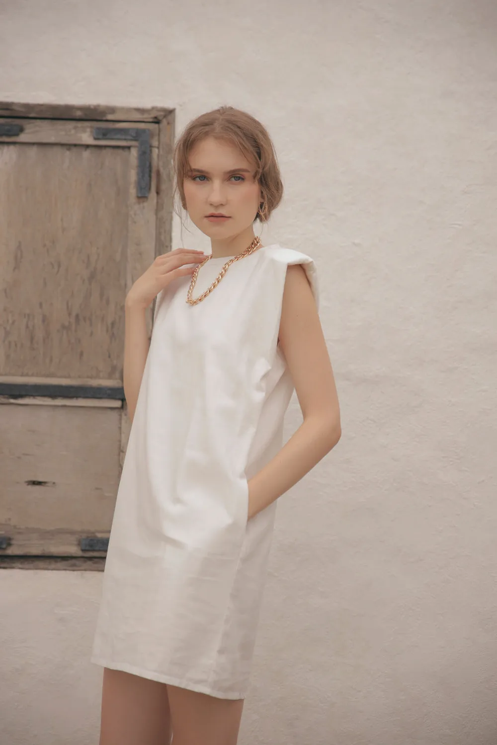LUCIEN Padded Sleeve Tshirt Dress with Pockets (White Linen)