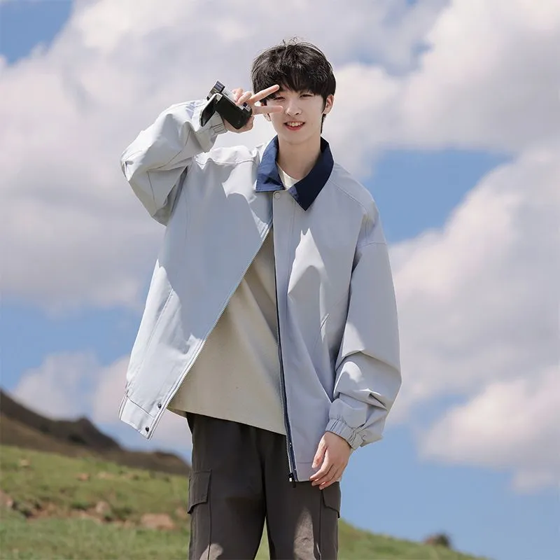 Modern Relaxed-fit Rain Jacket for Men with Windproof Features
