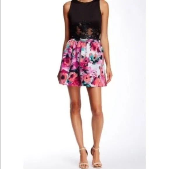 Necessary Objects Womens Pink Floral Pockets A Line Full Scuba Skirt  Sz L NWT