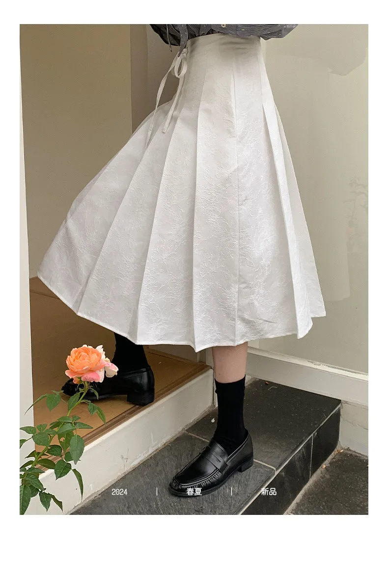 New Pleated skirt