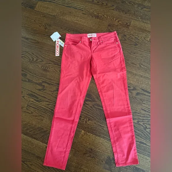 NWT FIORUCCI Skinny Red pants  JEANS SZ 28 made in Italy