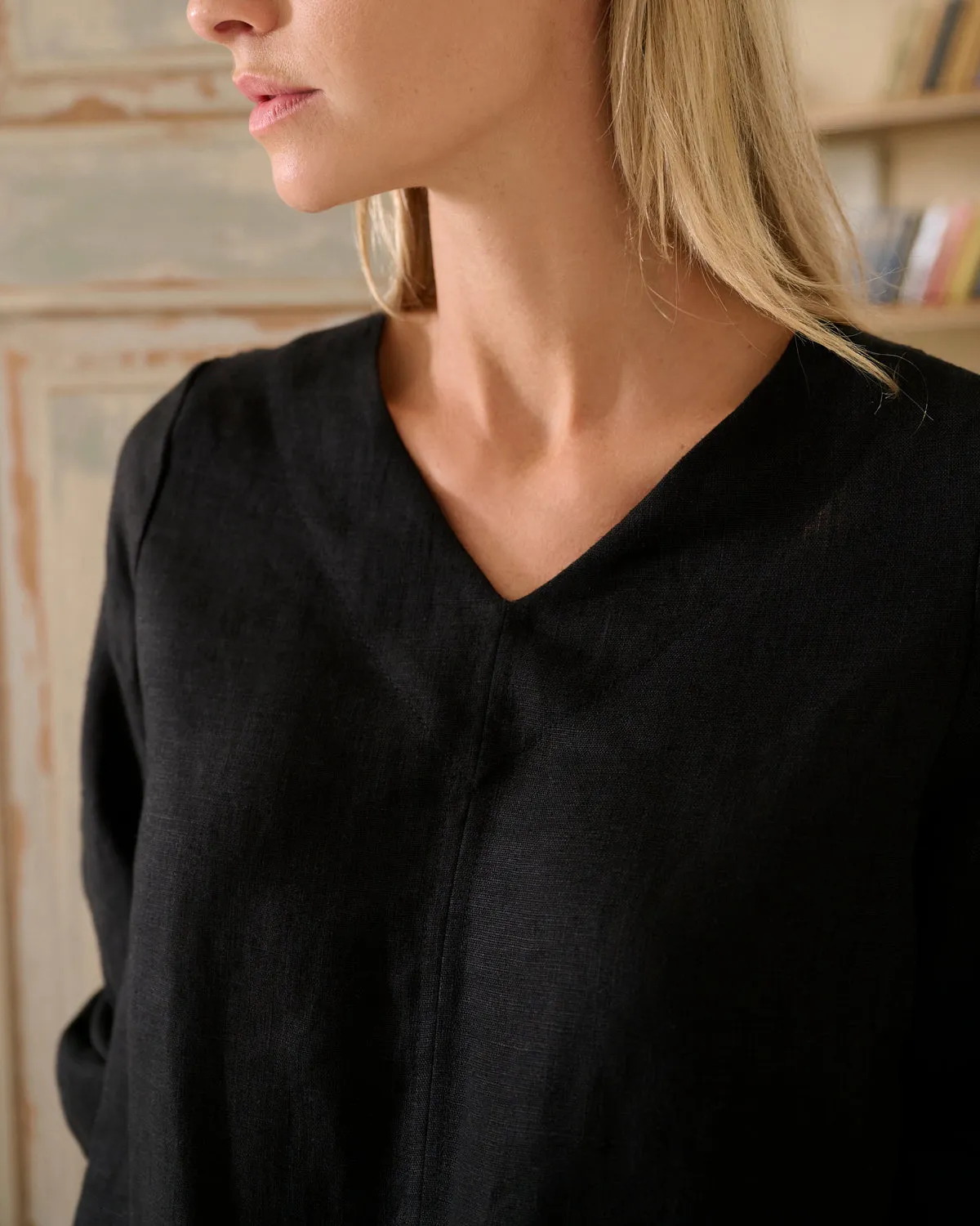 Paula - Linen Blouse in Black