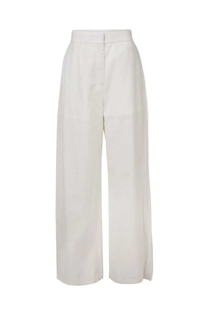 Pleated Dreams Trouser
