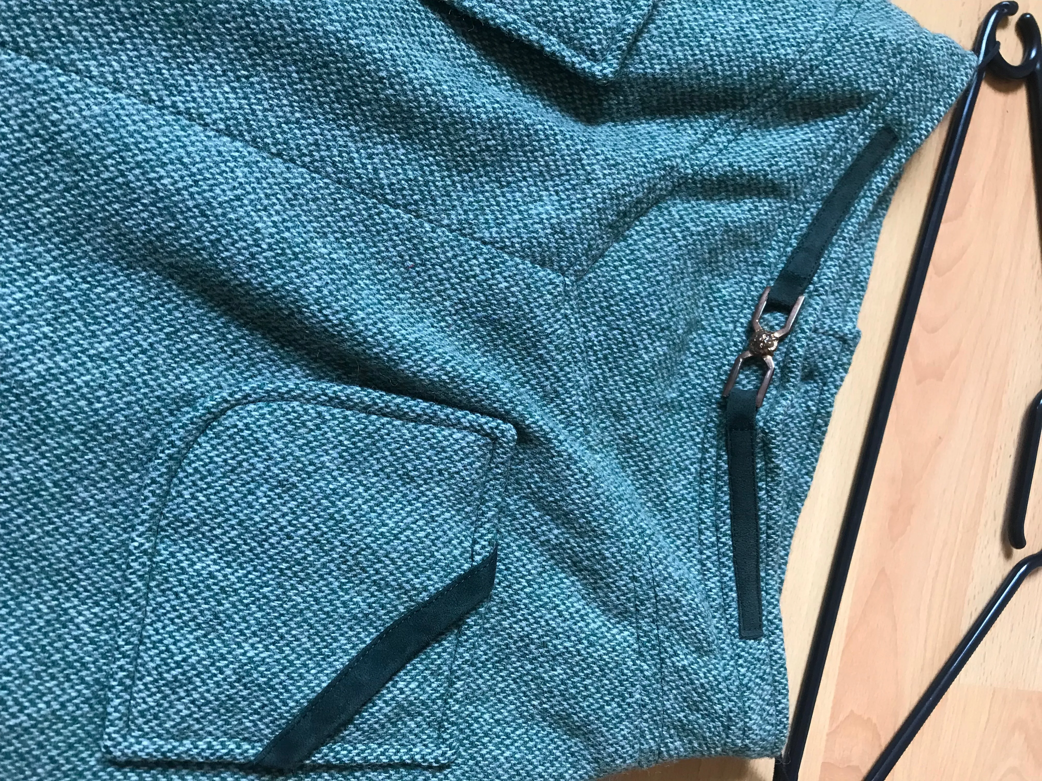 Pleated wool skirt