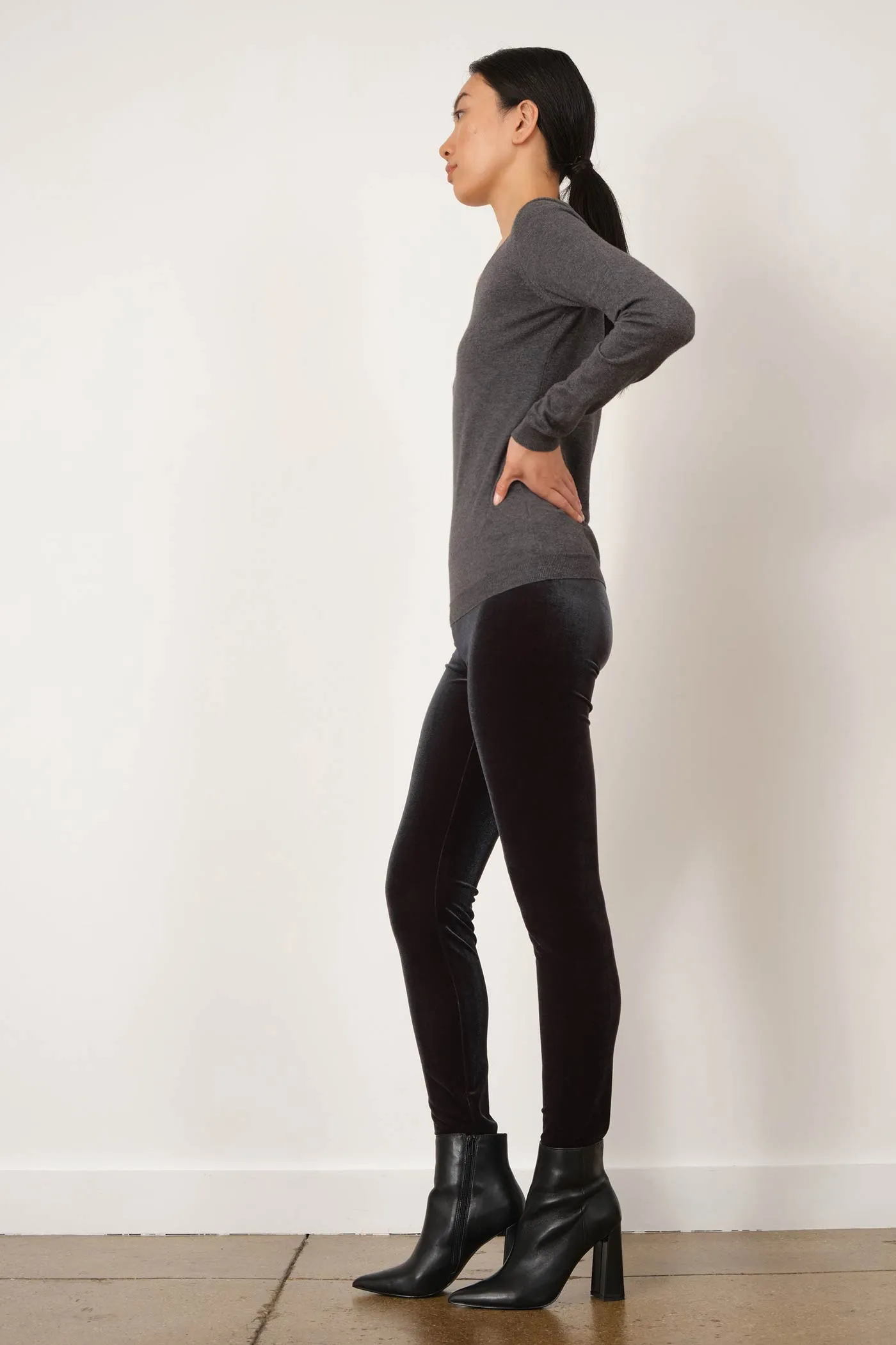 PULL ON SKINNY Velvet Charcoal