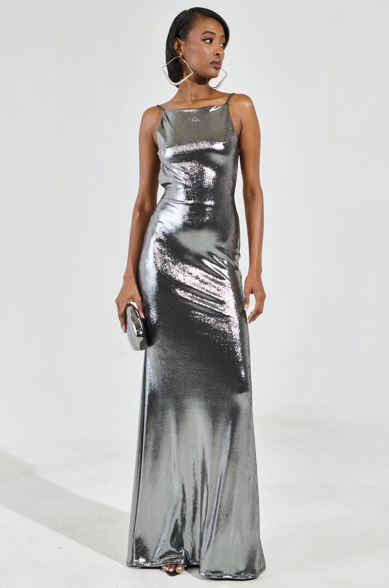 QUEEN STATUS MAXI DRESS