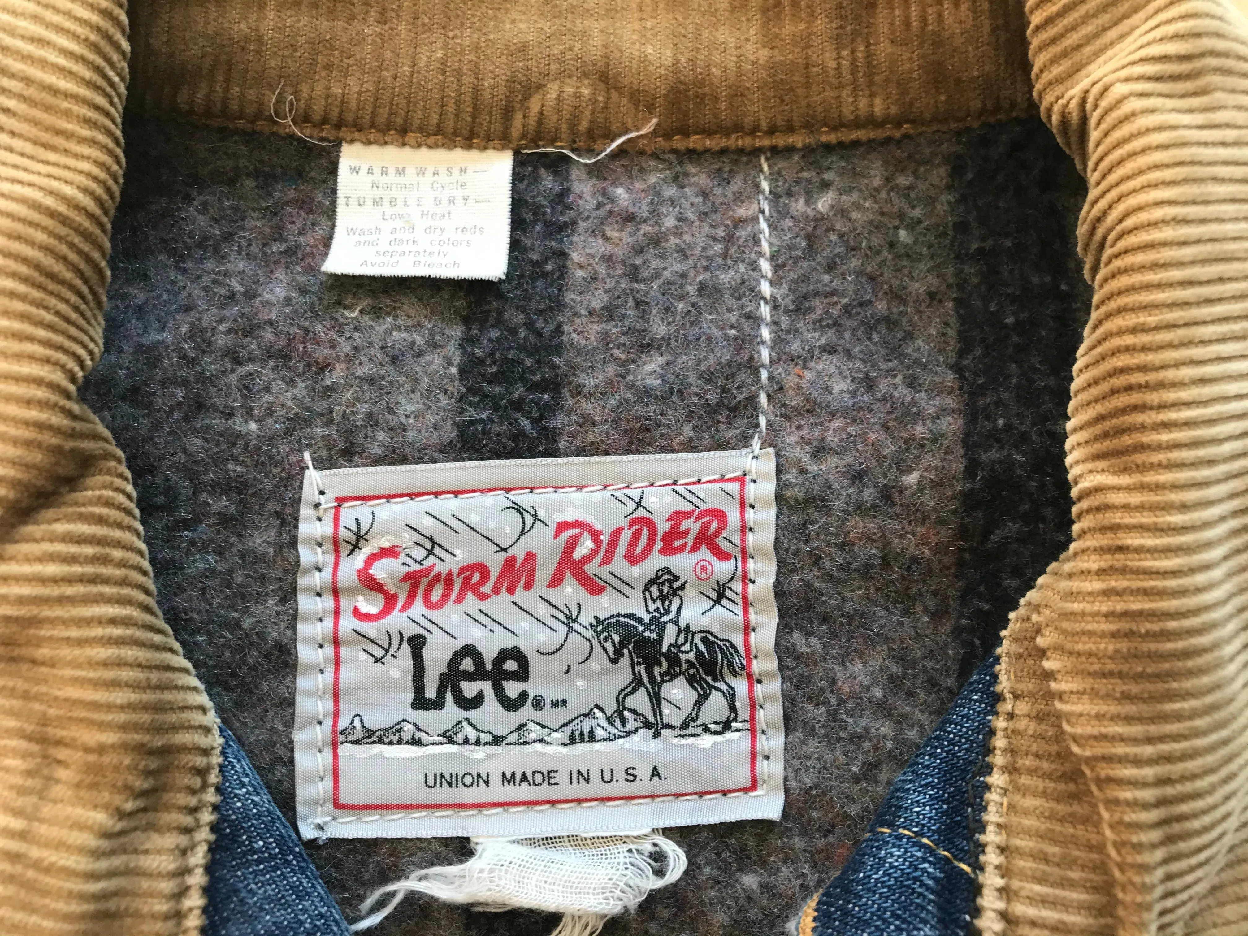 Rare Original Lee Storm Rider 70’s Vintage Denim Blanket Lined Jacket With Embroidered Back Union Made in USA