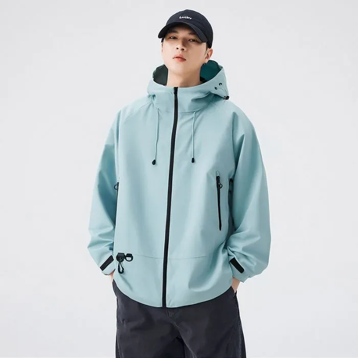 Relaxed-Fit Men's Rain Coat with Easy-to-Clean Fabric and Cargo Pocket