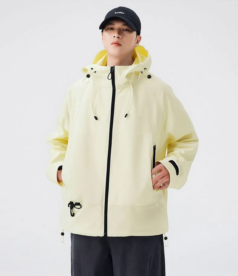Relaxed-Fit Men's Rain Coat with Easy-to-Clean Fabric and Cargo Pocket
