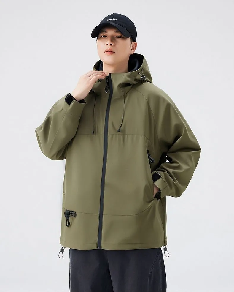 Relaxed-Fit Men's Rain Coat with Easy-to-Clean Fabric and Cargo Pocket