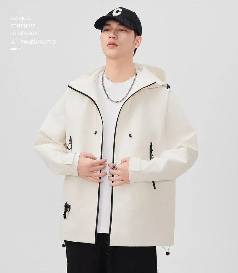 Relaxed-Fit Men's Rain Coat with Easy-to-Clean Fabric and Cargo Pocket