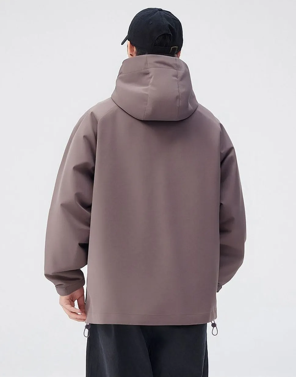 Relaxed-Fit Men's Rain Coat with Easy-to-Clean Fabric and Cargo Pocket