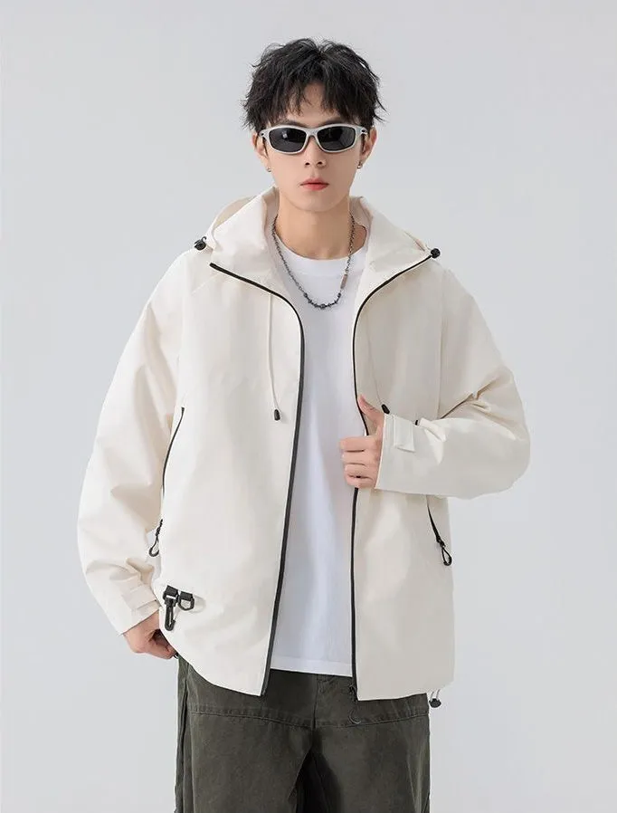 Relaxed-Fit Men's Rain Coat with Easy-to-Clean Fabric and Cargo Pocket