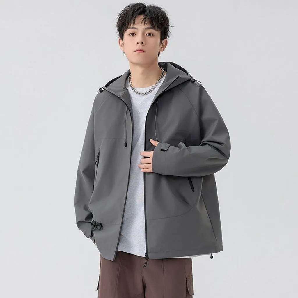 Relaxed-Fit Men's Rain Coat with Easy-to-Clean Fabric and Cargo Pocket