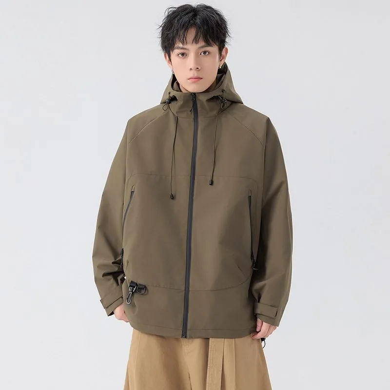 Relaxed-Fit Men's Rain Coat with Easy-to-Clean Fabric and Cargo Pocket