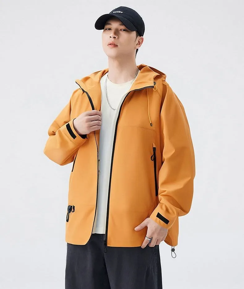 Relaxed-Fit Men's Rain Coat with Easy-to-Clean Fabric and Cargo Pocket