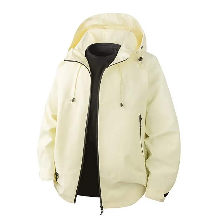 Relaxed-Fit Men's Rain Coat with Easy-to-Clean Fabric and Cargo Pocket