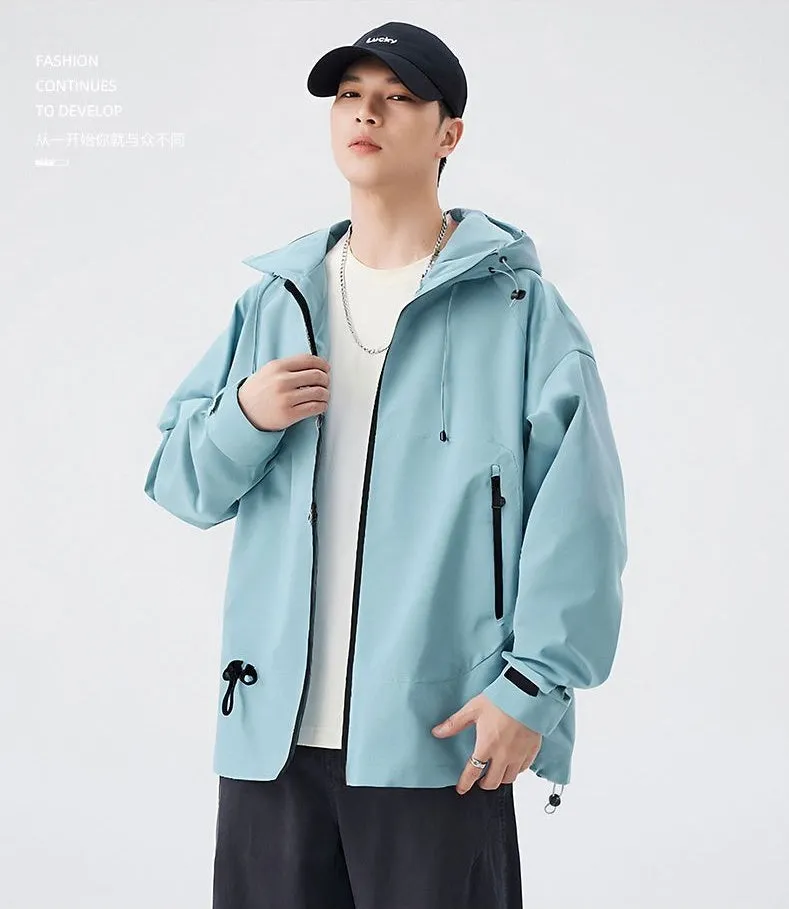 Relaxed-Fit Men's Rain Coat with Easy-to-Clean Fabric and Cargo Pocket