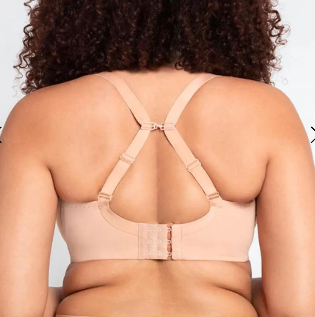 Smoothie T-Shirt Plunge Bra Latte