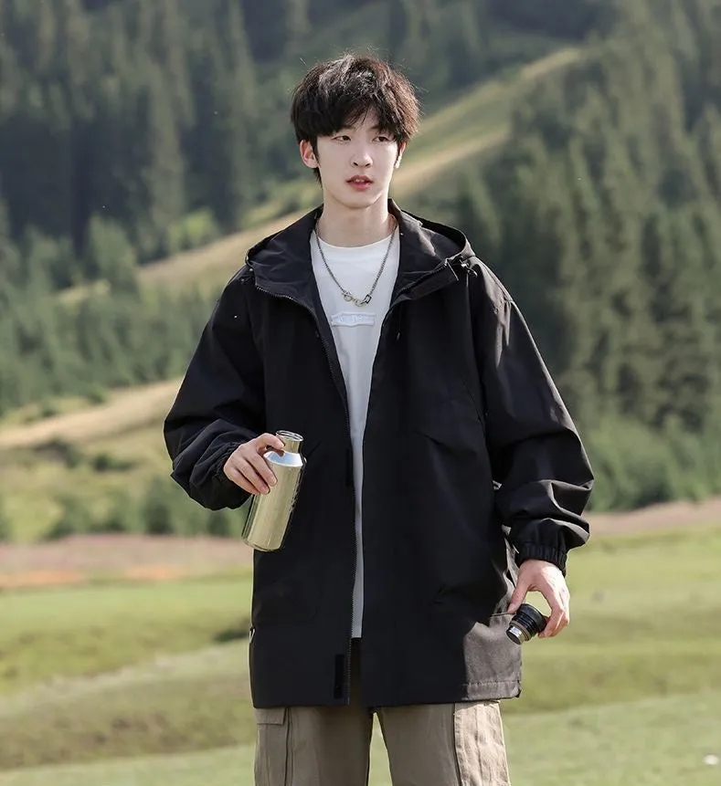 Solid Stain-resistant Relaxed-fit Raincoat for Outdoor Adventures