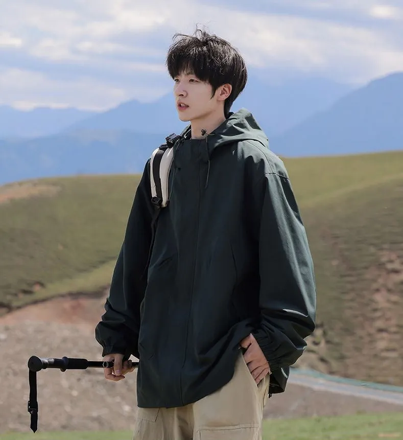 Solid Stain-resistant Relaxed-fit Raincoat for Outdoor Adventures