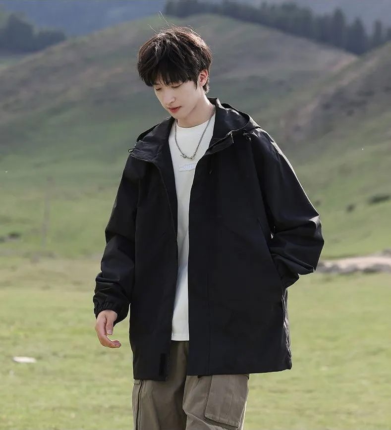 Solid Stain-resistant Relaxed-fit Raincoat for Outdoor Adventures
