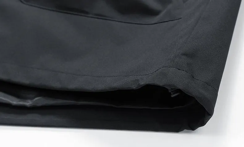 Solid Stain-resistant Relaxed-fit Raincoat for Outdoor Adventures