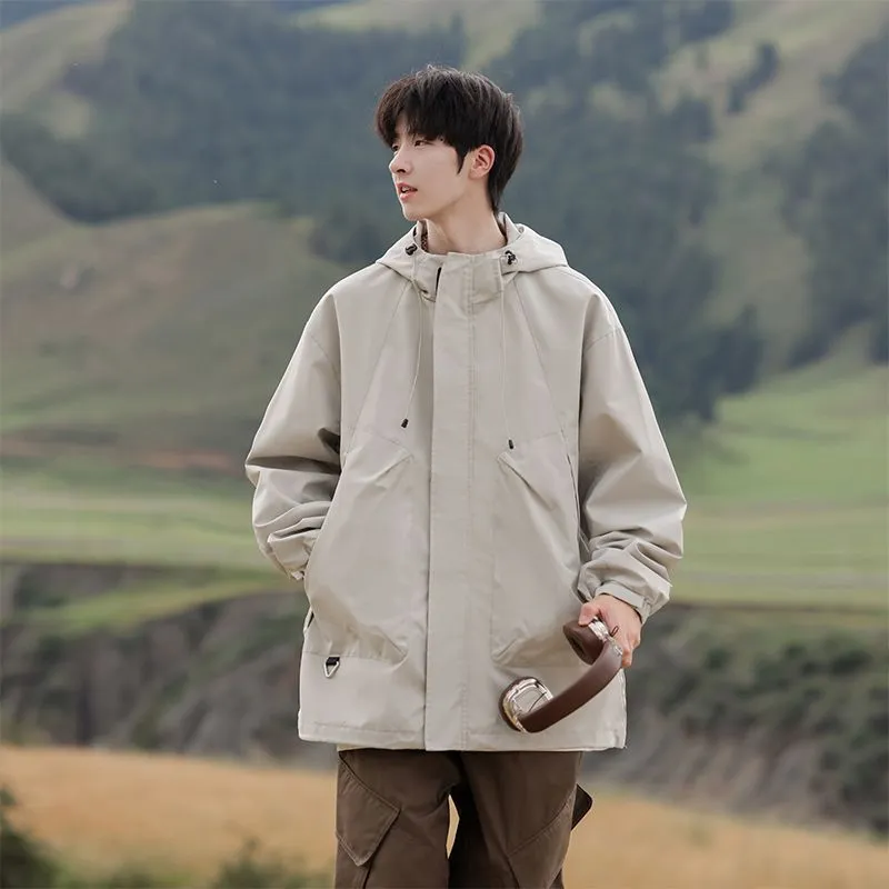 Solid Stain-resistant Relaxed-fit Raincoat for Outdoor Adventures