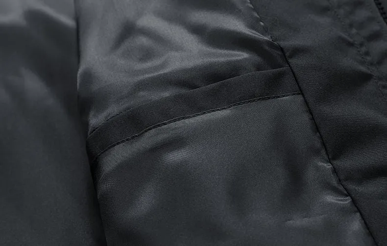 Solid Stain-resistant Relaxed-fit Raincoat for Outdoor Adventures