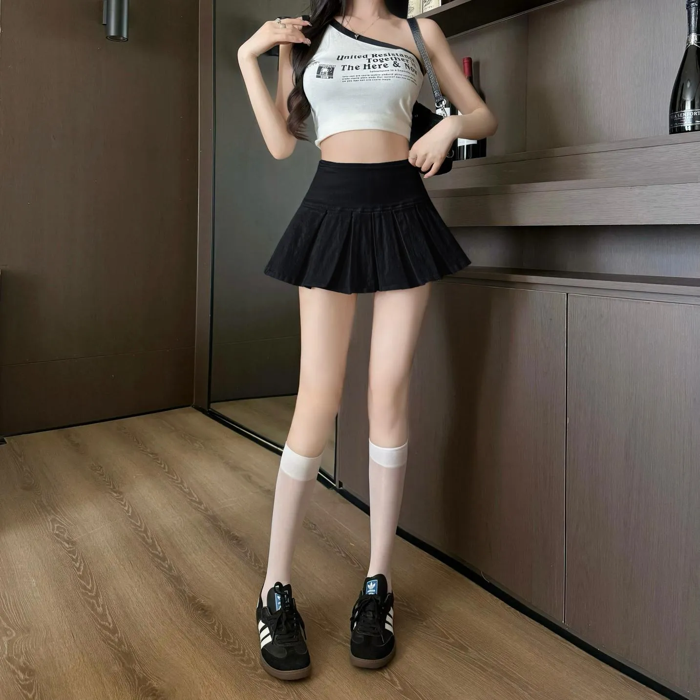 Stylish A-Line Solid Color Pleated Skirt - Perfect Mini Length