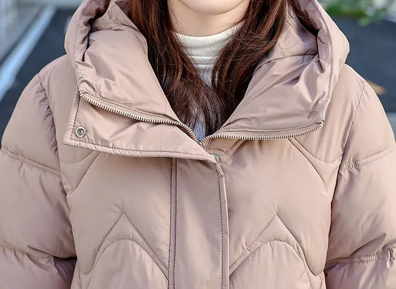 Stylish Quilted Women's Puffer Jacket for Windproof Cold Weather Wear