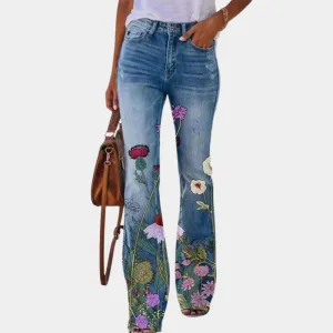 Stylish Rosmunda Women's Flared Jeans with Trendy Buttons