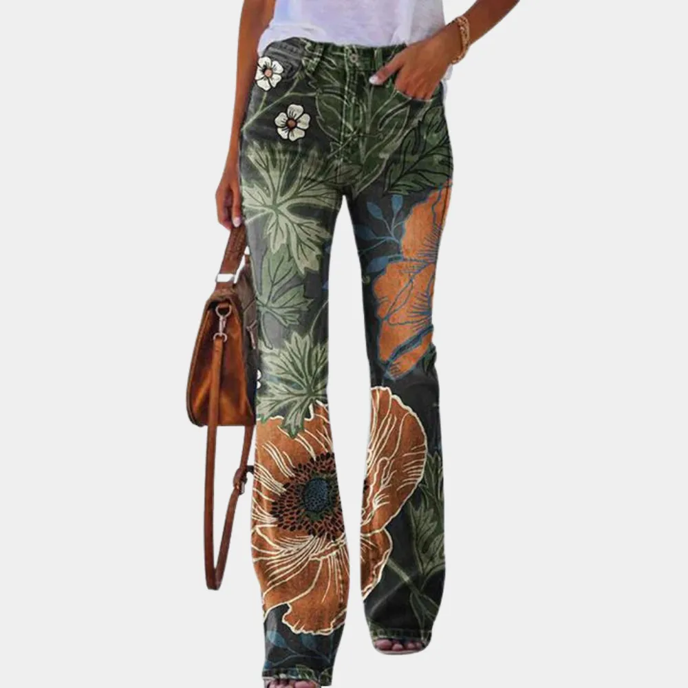 Stylish Rosmunda Women's Flared Jeans with Trendy Buttons