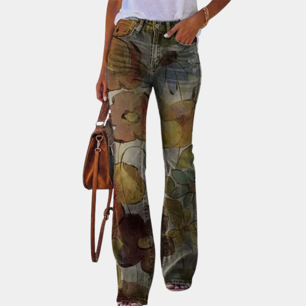 Stylish Rosmunda Women's Flared Jeans with Trendy Buttons