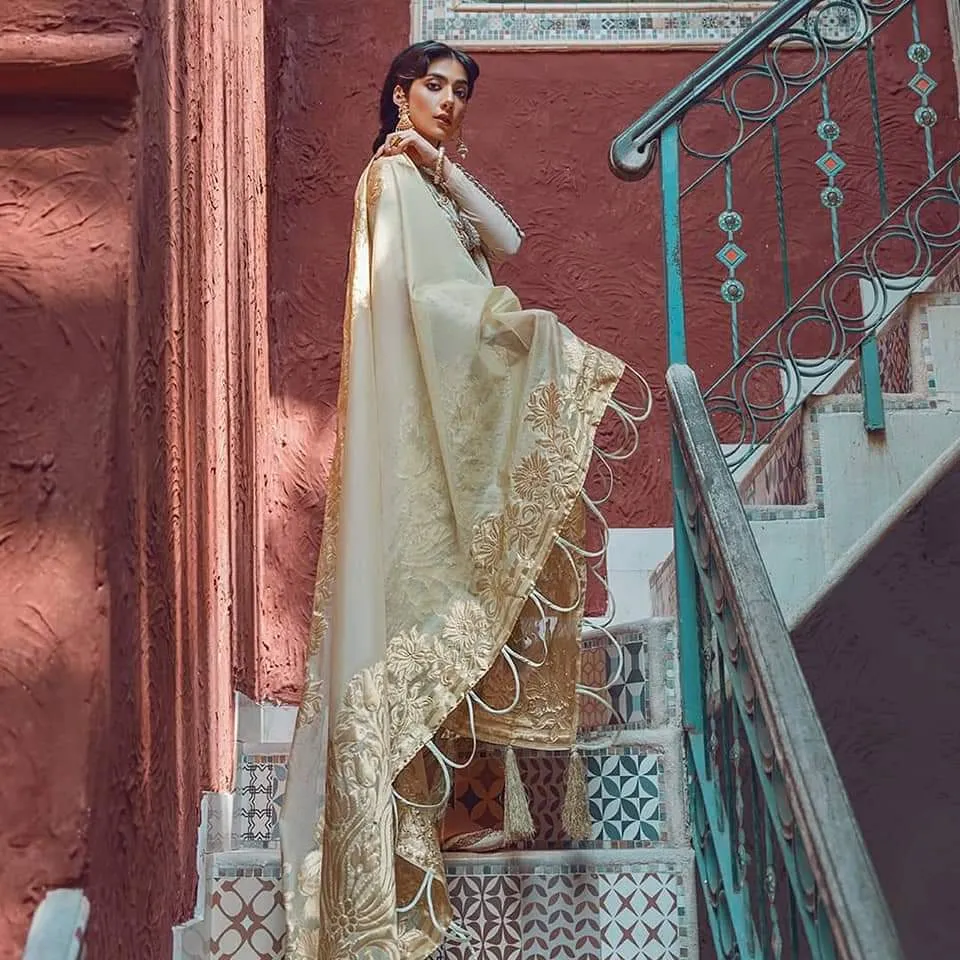 Traditional Party outfit in Skin Color #Y6117